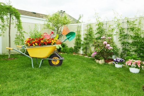 Waste load and cubic-yard pricing for tree surgery in Bermondsey